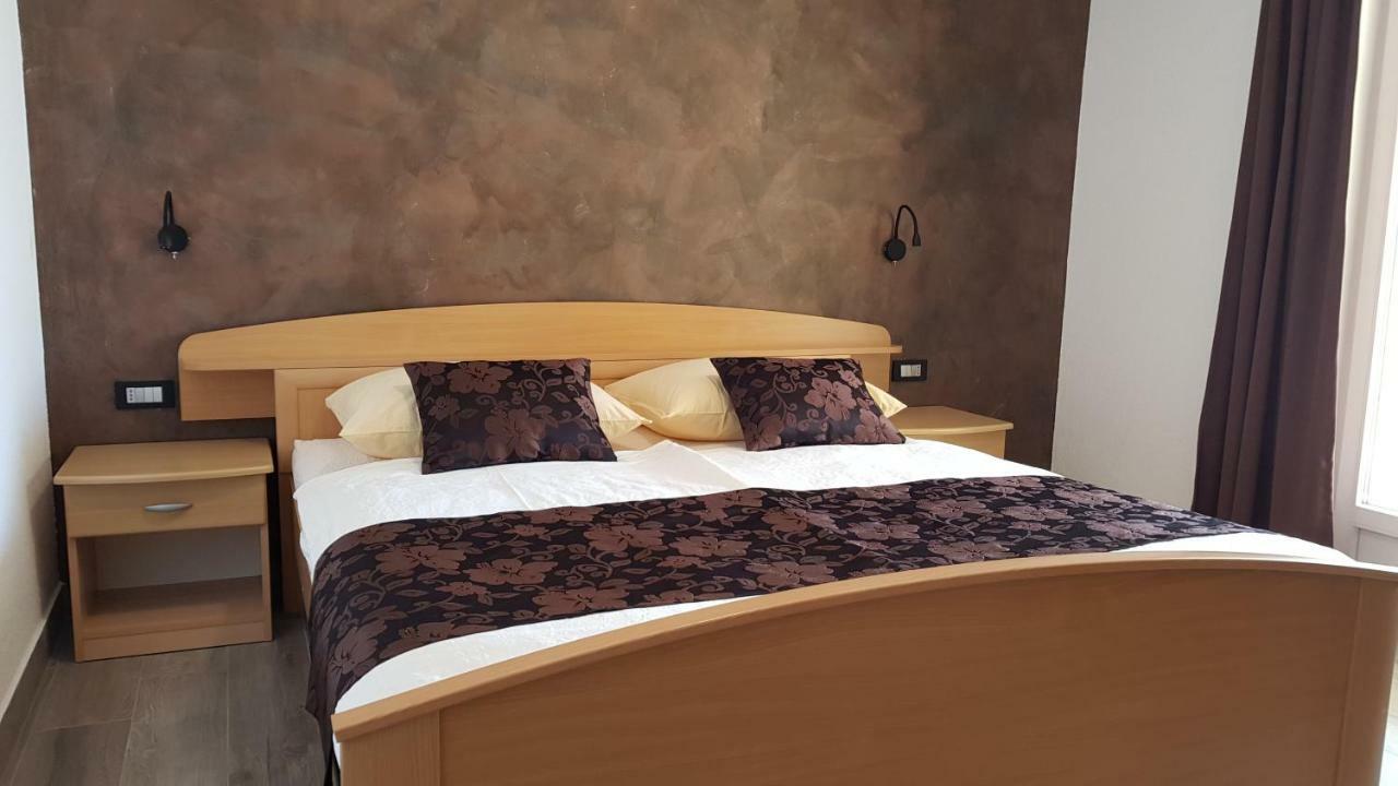 Villa Anka Kampor Extérieur photo